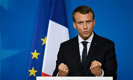 Macron está a favor de sanciones contra países que rechacen acoger inmigrantes 